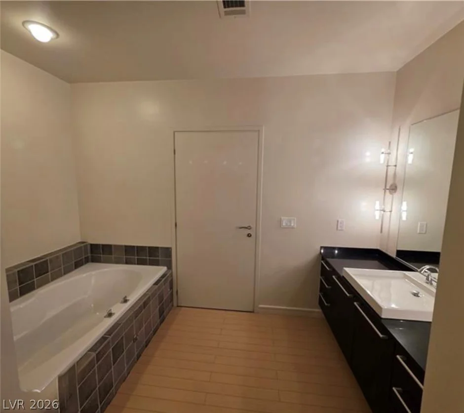 200 Hoover, Las Vegas, NV 89101