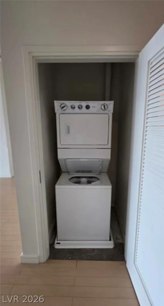 200 Hoover, Las Vegas, NV 89101
