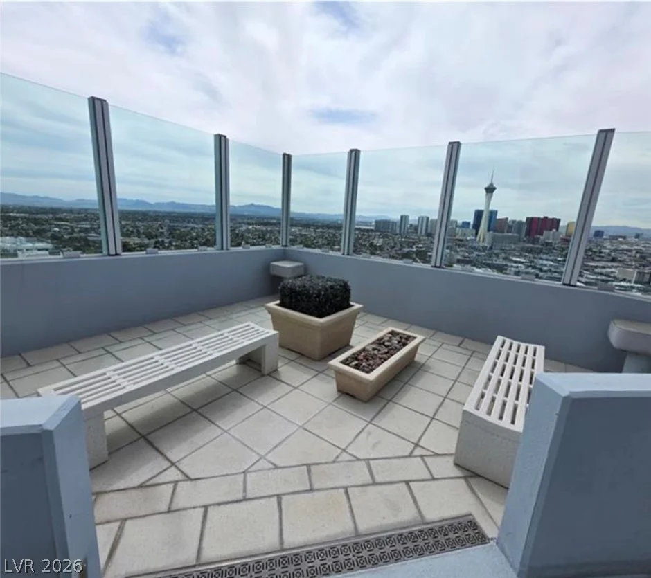 200 Hoover, Las Vegas, NV 89101
