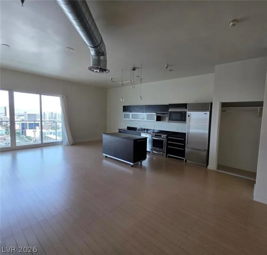 200 Hoover, Las Vegas, NV 89101