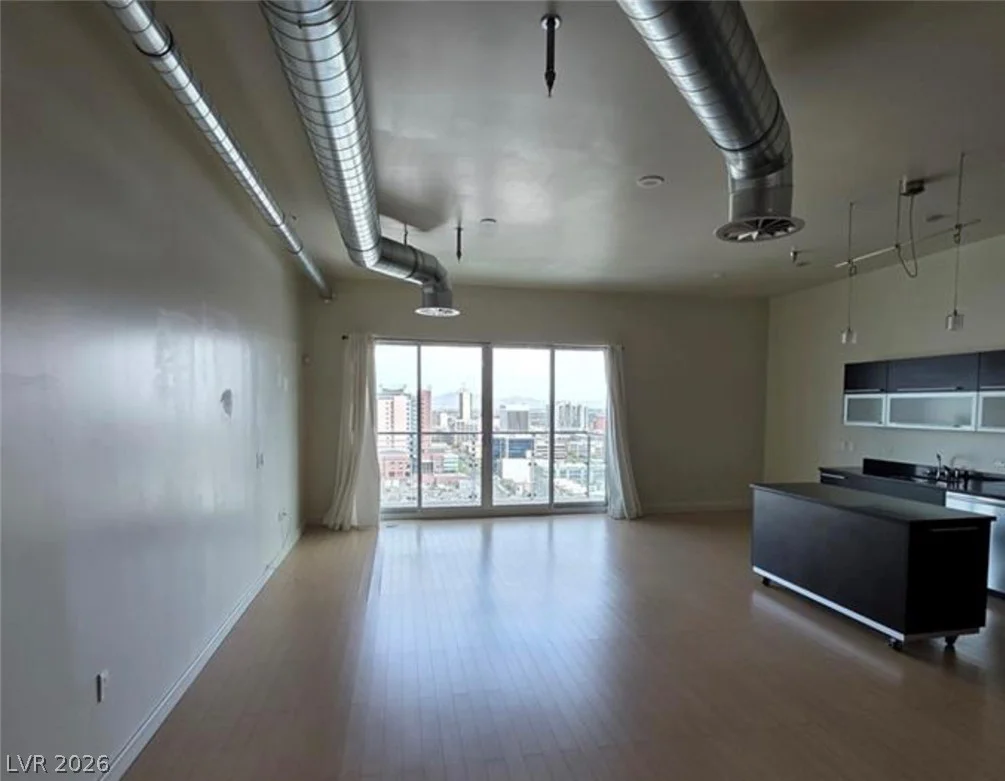 200 Hoover, Las Vegas, NV 89101