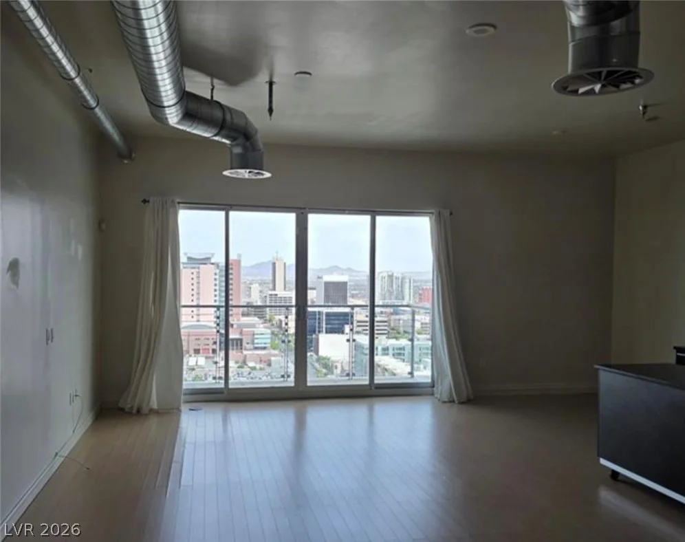 200 Hoover, Las Vegas, NV 89101