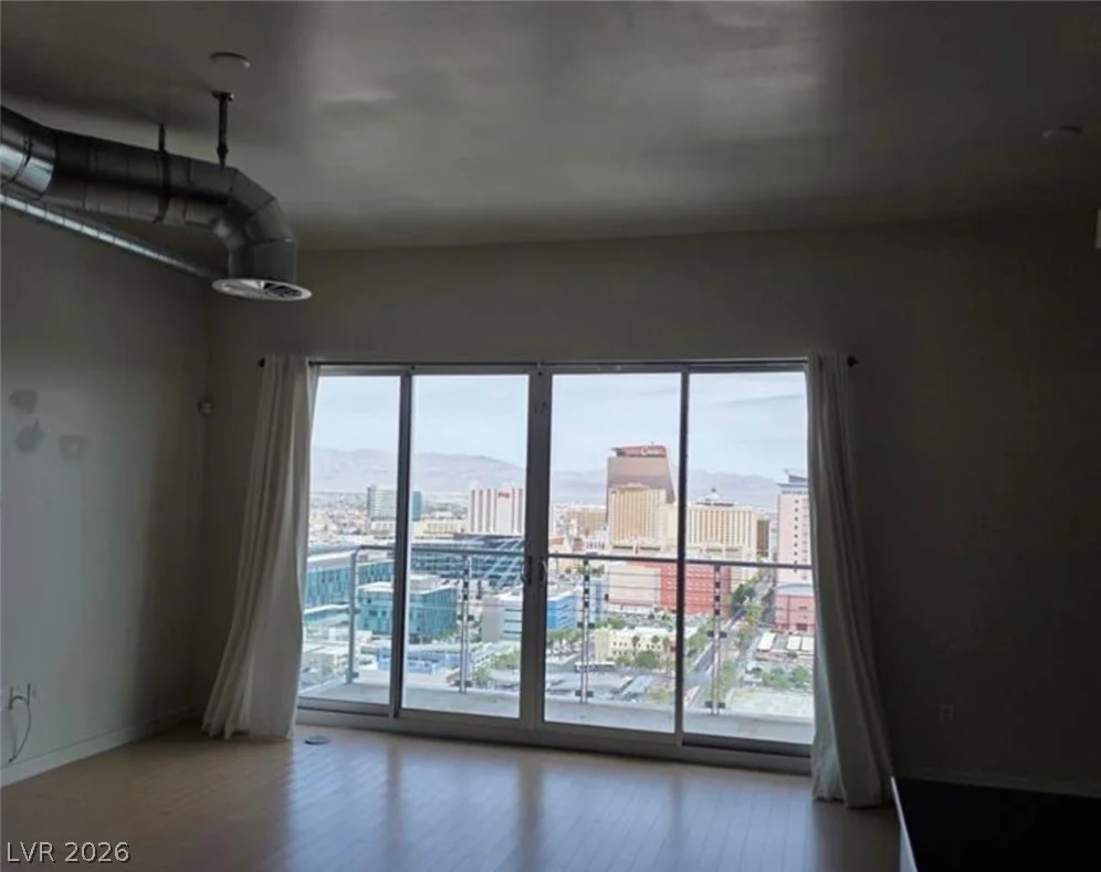 200 Hoover, Las Vegas, NV 89101