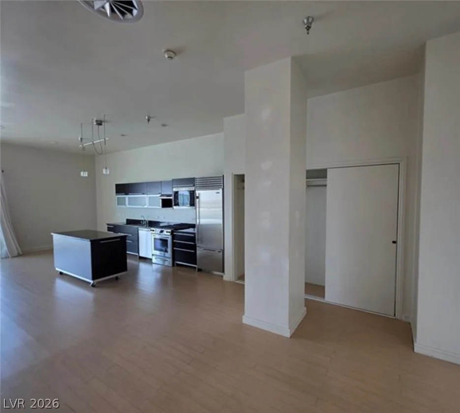 200 Hoover, Las Vegas, NV 89101