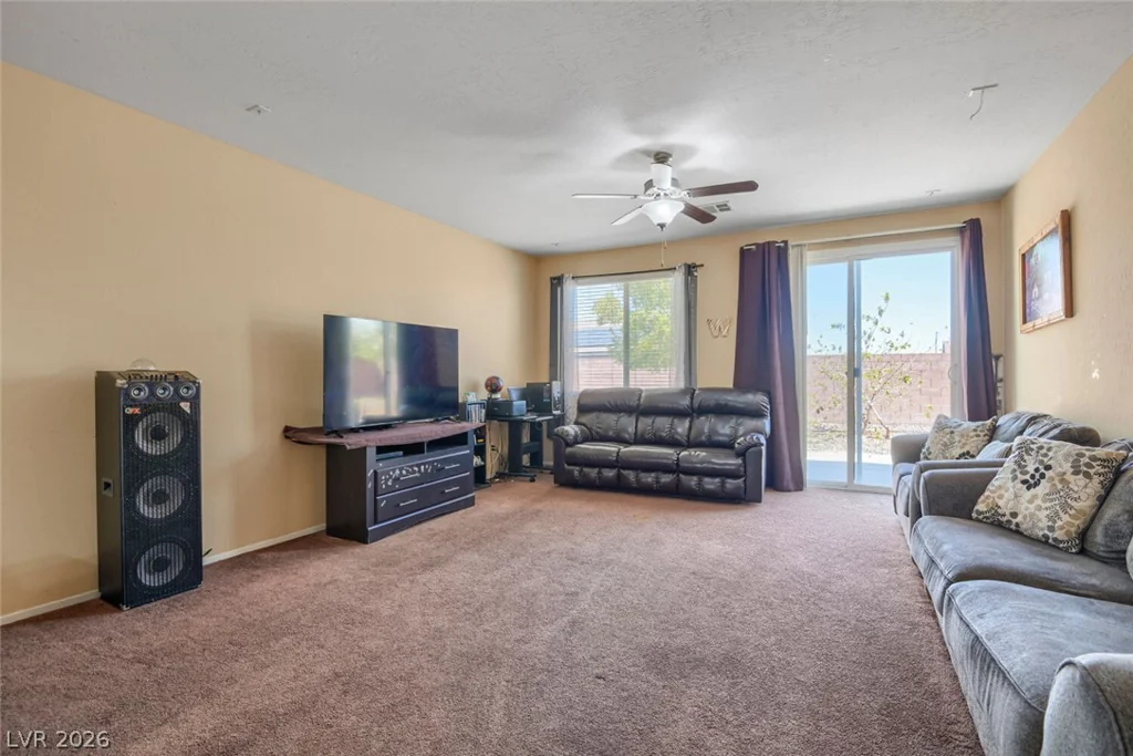 3920 Ropers Ranch, North Las Vegas, NV 89032