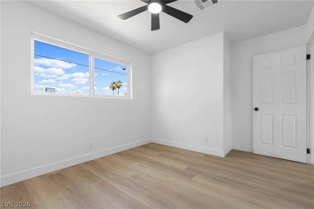 5900 Carmen, Las Vegas, NV 89108