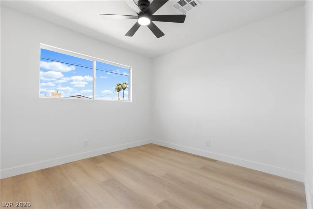 5900 Carmen, Las Vegas, NV 89108