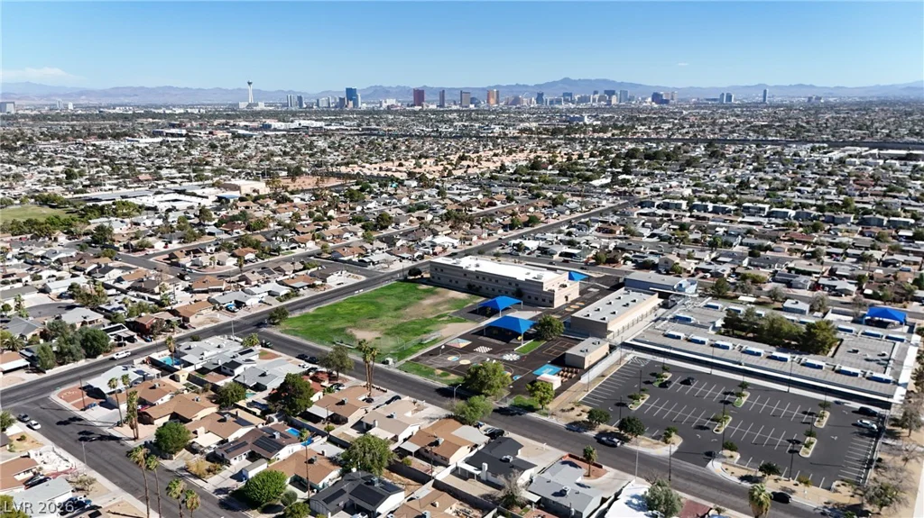 5900 Carmen, Las Vegas, NV 89108