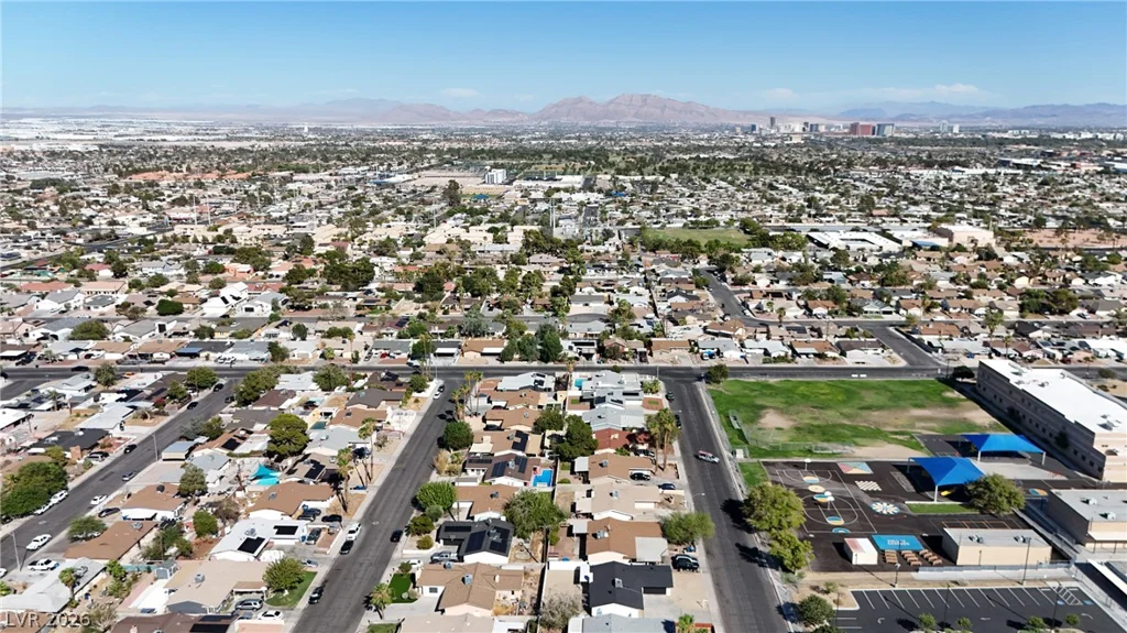 5900 Carmen, Las Vegas, NV 89108