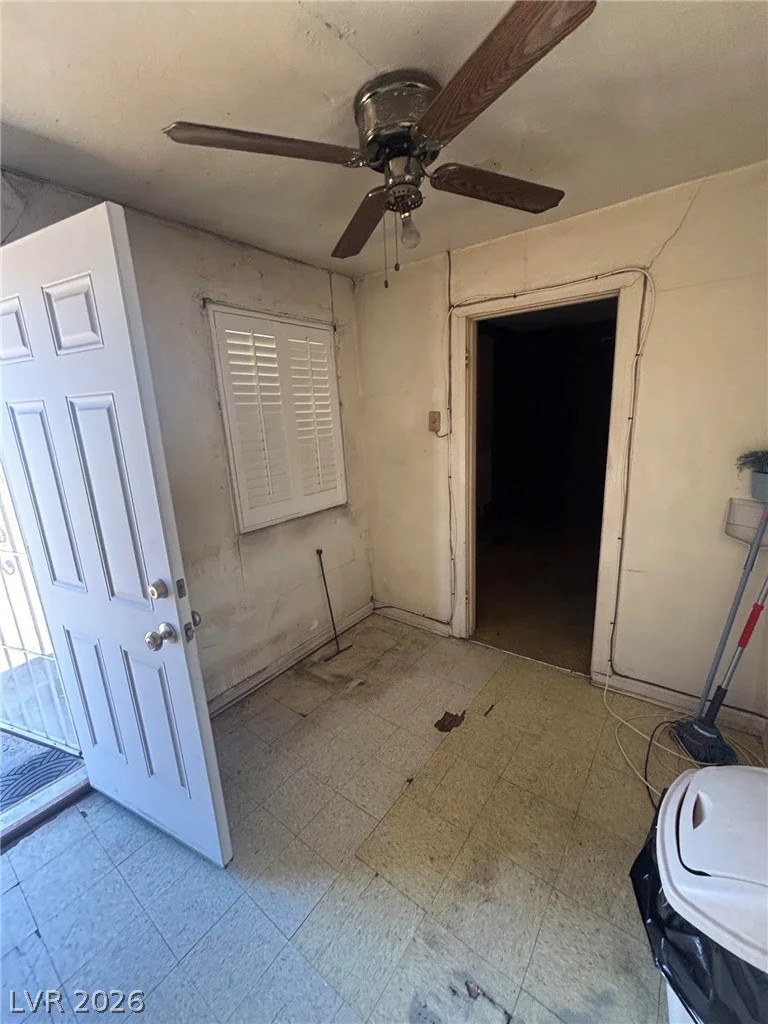 1821 Hoover, North Las Vegas, NV 89030