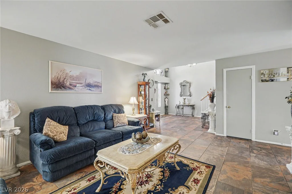 6574 Jordan River, Las Vegas, NV 89156