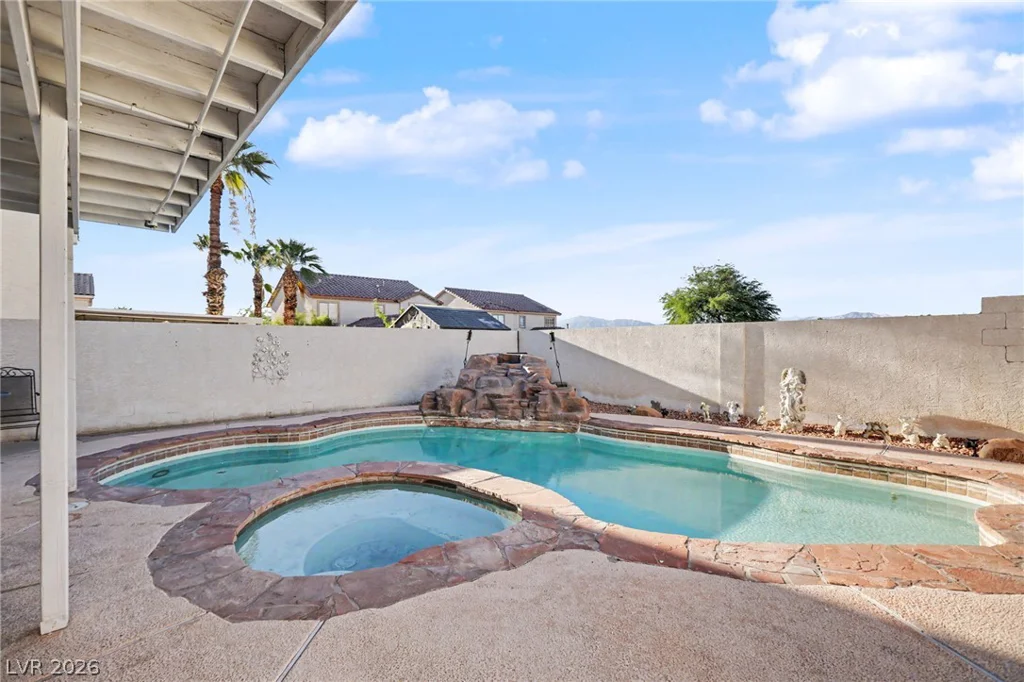 6574 Jordan River, Las Vegas, NV 89156