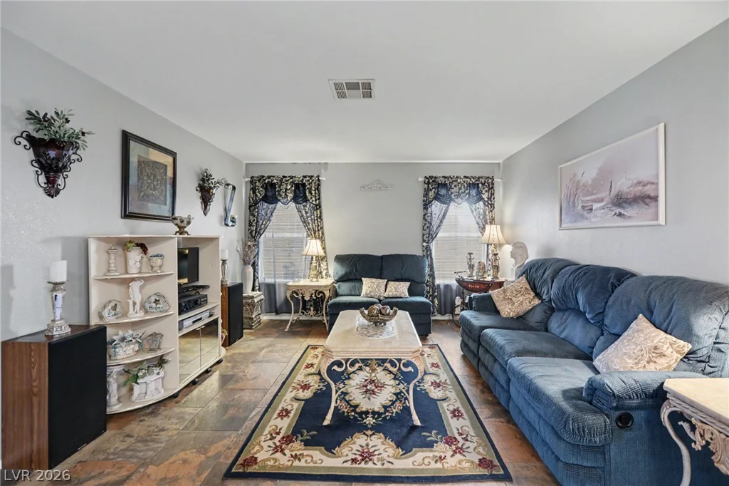 6574 Jordan River, Las Vegas, NV 89156