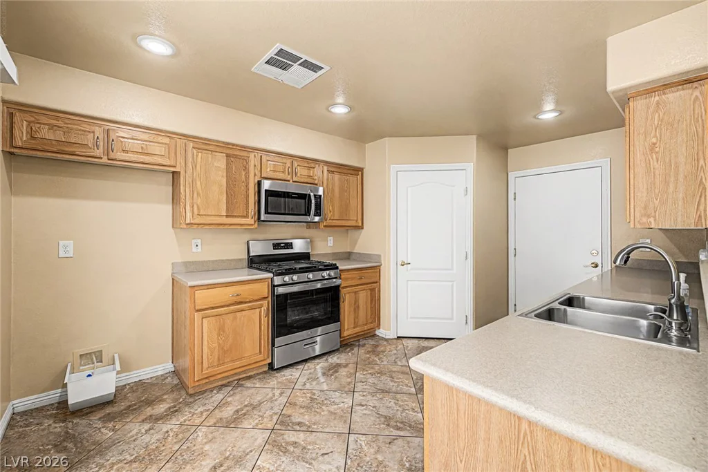 8515 Dyker Heights, Las Vegas, NV 89178