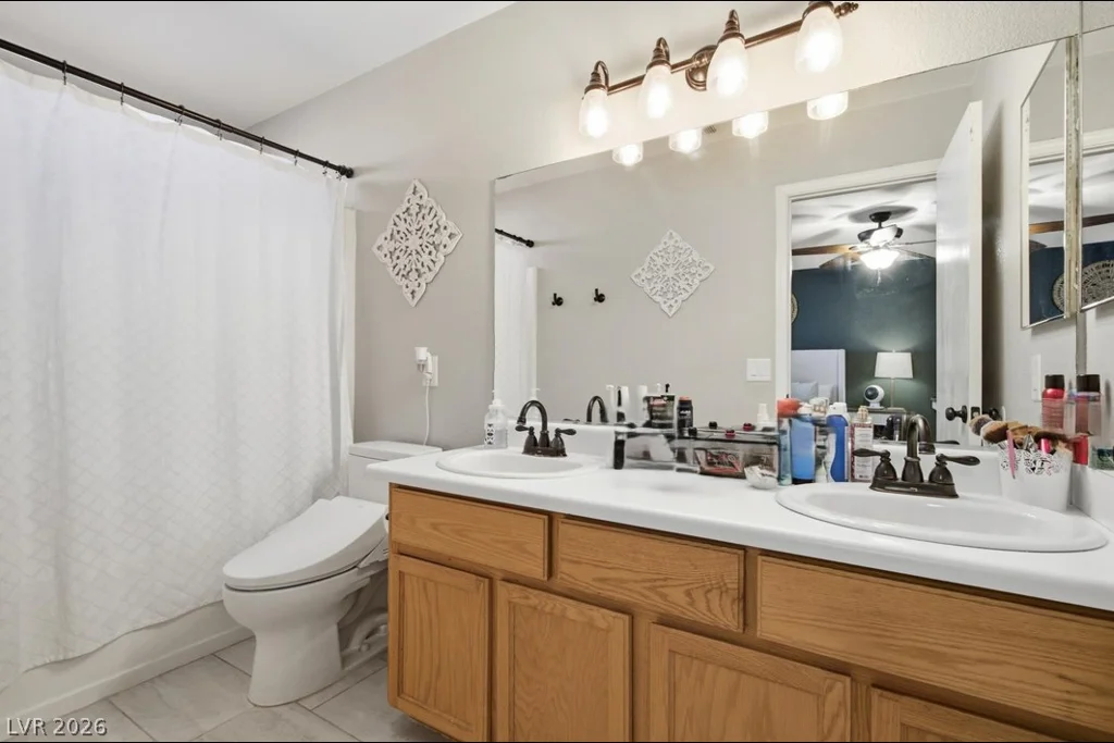 726 Peregrine Falcon, Henderson, NV 89015