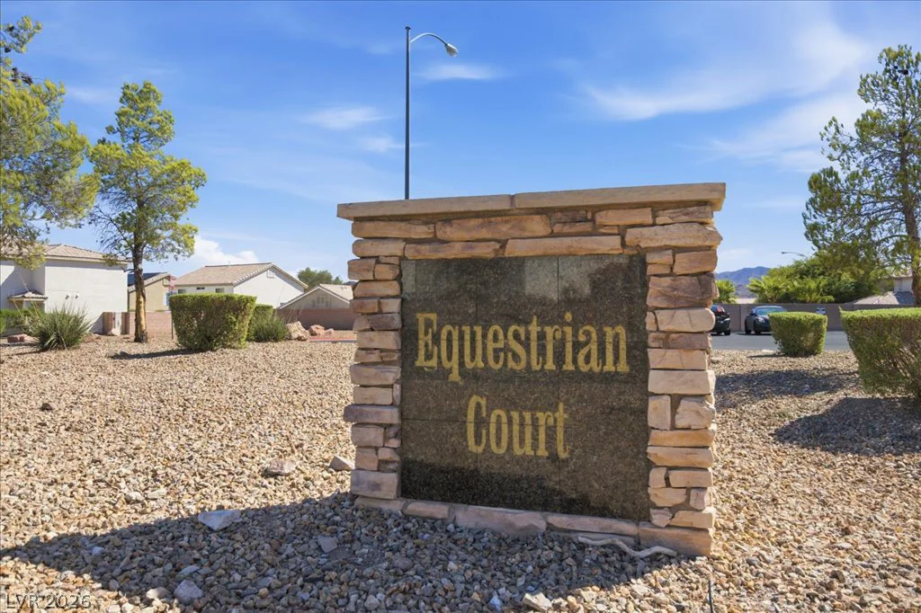 726 Peregrine Falcon, Henderson, NV 89015
