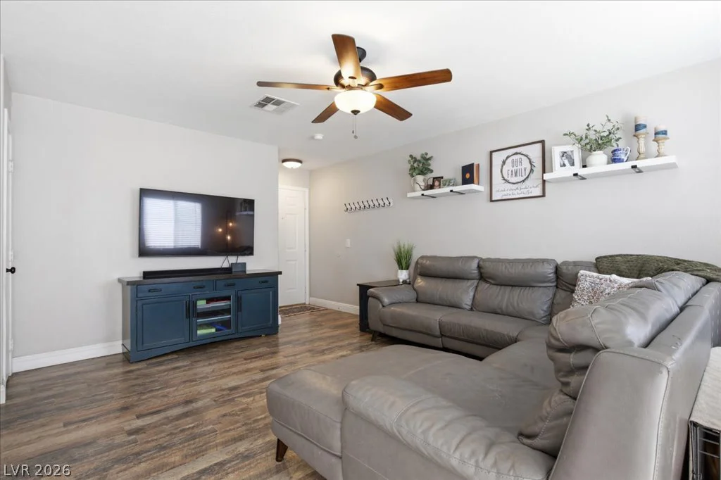 726 Peregrine Falcon, Henderson, NV 89015