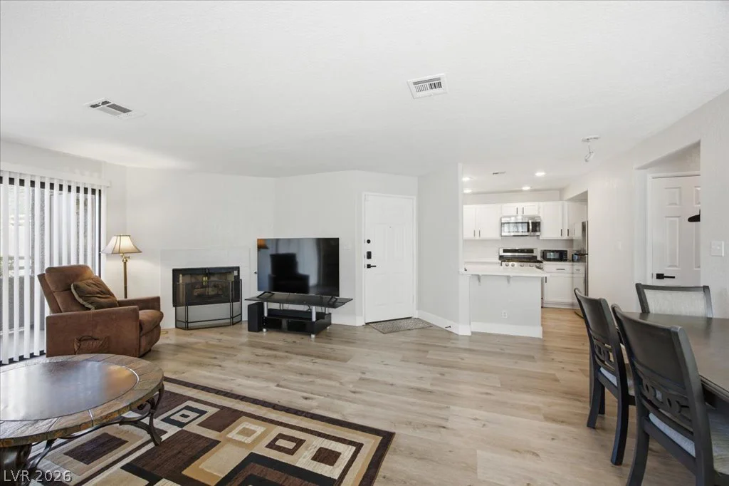 5008 Rainbow, Las Vegas, NV 89118