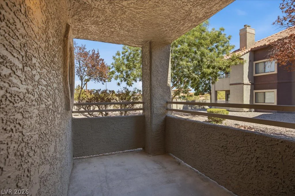 5008 Rainbow, Las Vegas, NV 89118