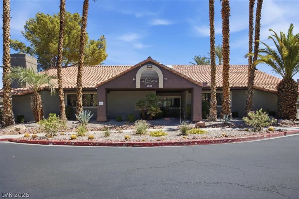 5008 Rainbow, Las Vegas, NV 89118