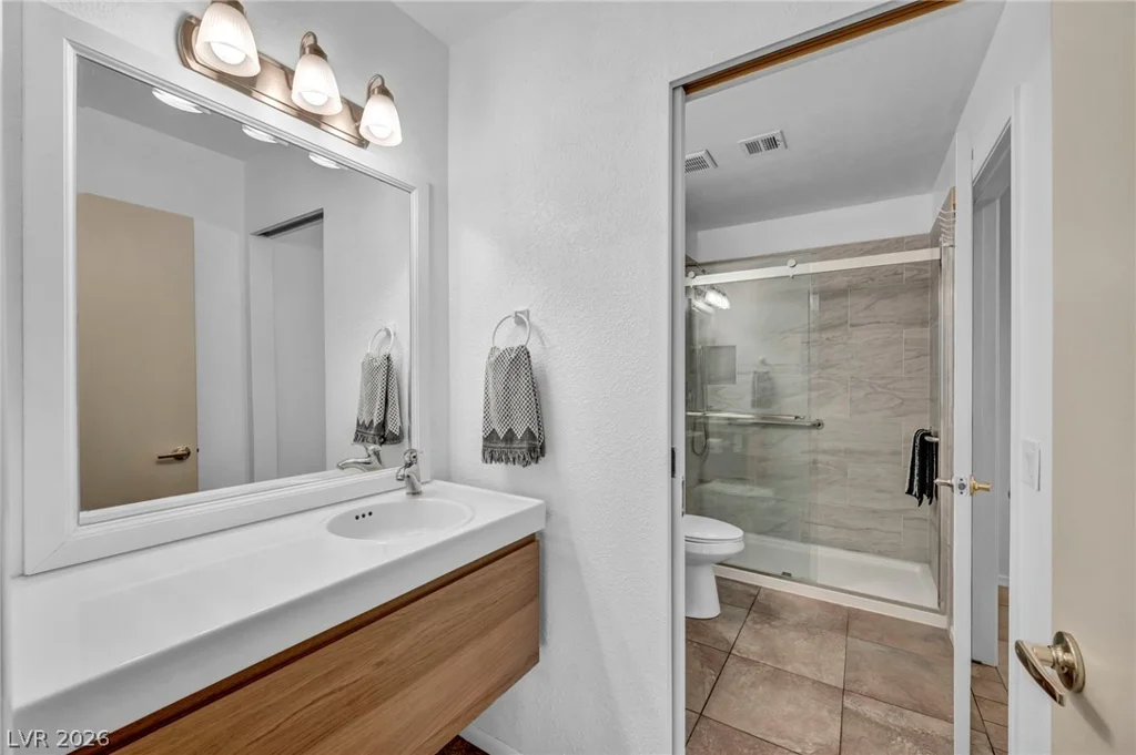 2704 Glencliff, Las Vegas, NV 89134