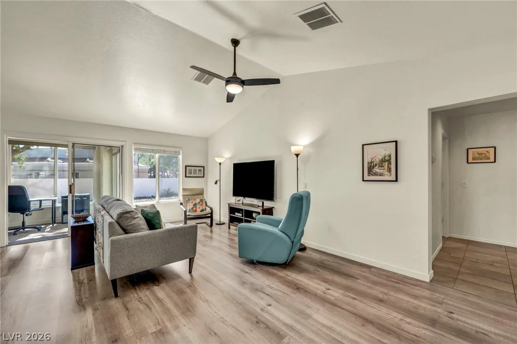 2704 Glencliff, Las Vegas, NV 89134