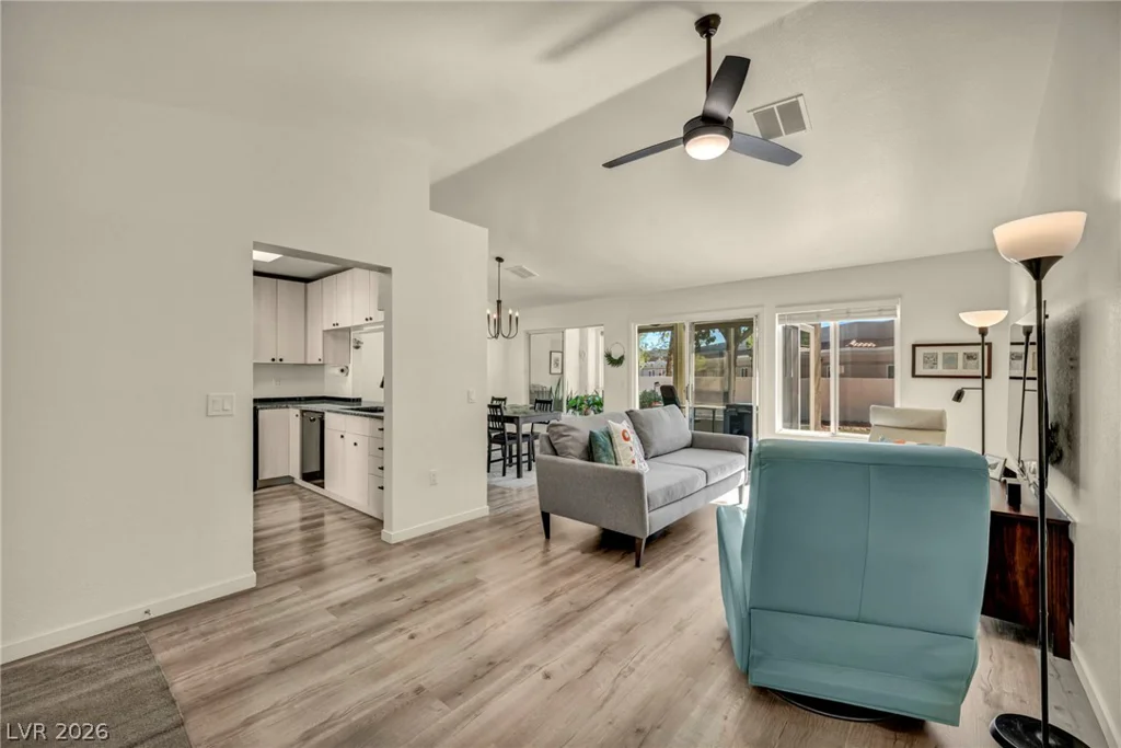 2704 Glencliff, Las Vegas, NV 89134