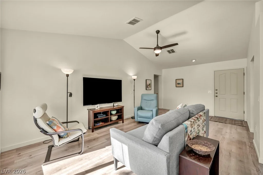 2704 Glencliff, Las Vegas, NV 89134