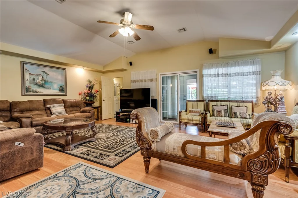 3877 Platis, Las Vegas, NV 89103