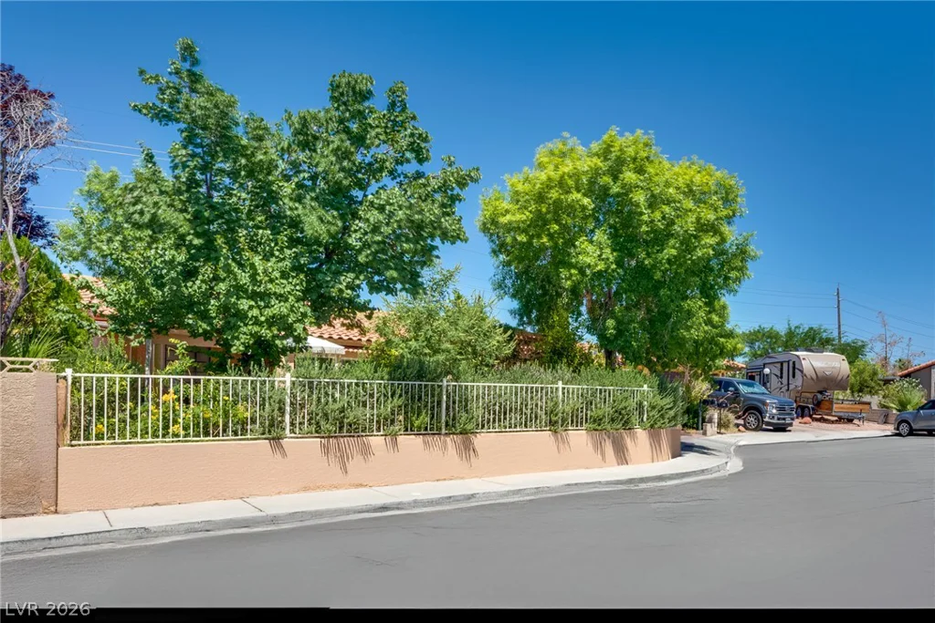 3877 Platis, Las Vegas, NV 89103