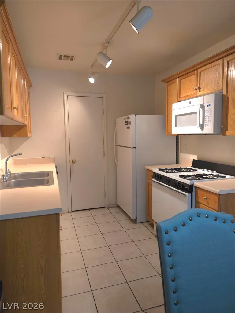 5330 Charleston, Las Vegas, NV 89142