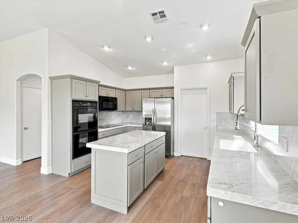 8131 Rosada, Las Vegas, NV 89149
