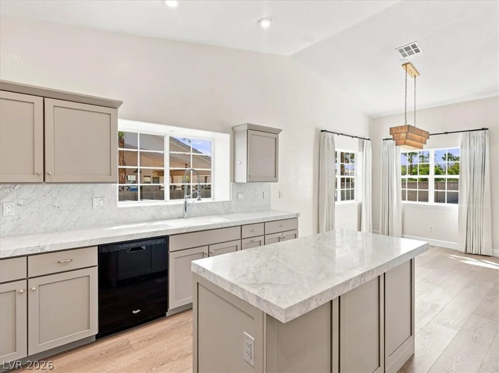 8131 Rosada, Las Vegas, NV 89149