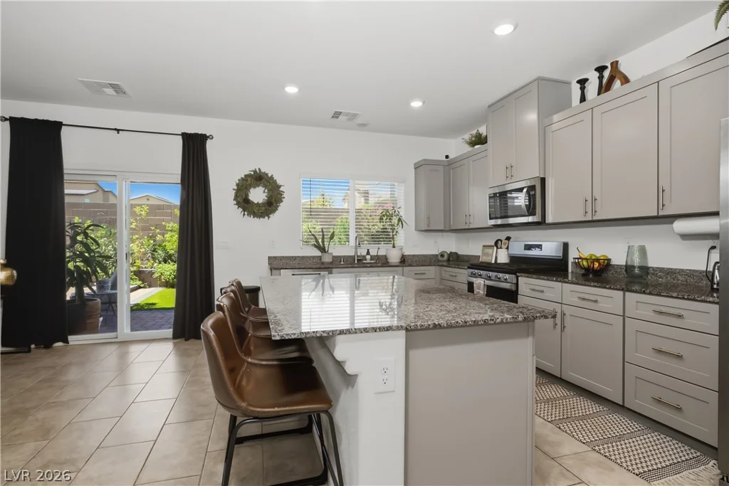 7639 Duran Harbor, North Las Vegas, NV 89084