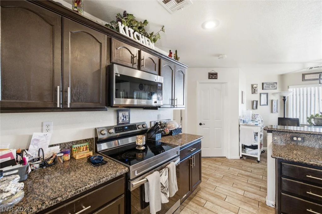 671 Warren, Pahrump, NV 89048