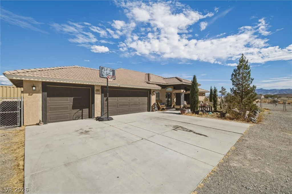671 Warren, Pahrump, NV 89048