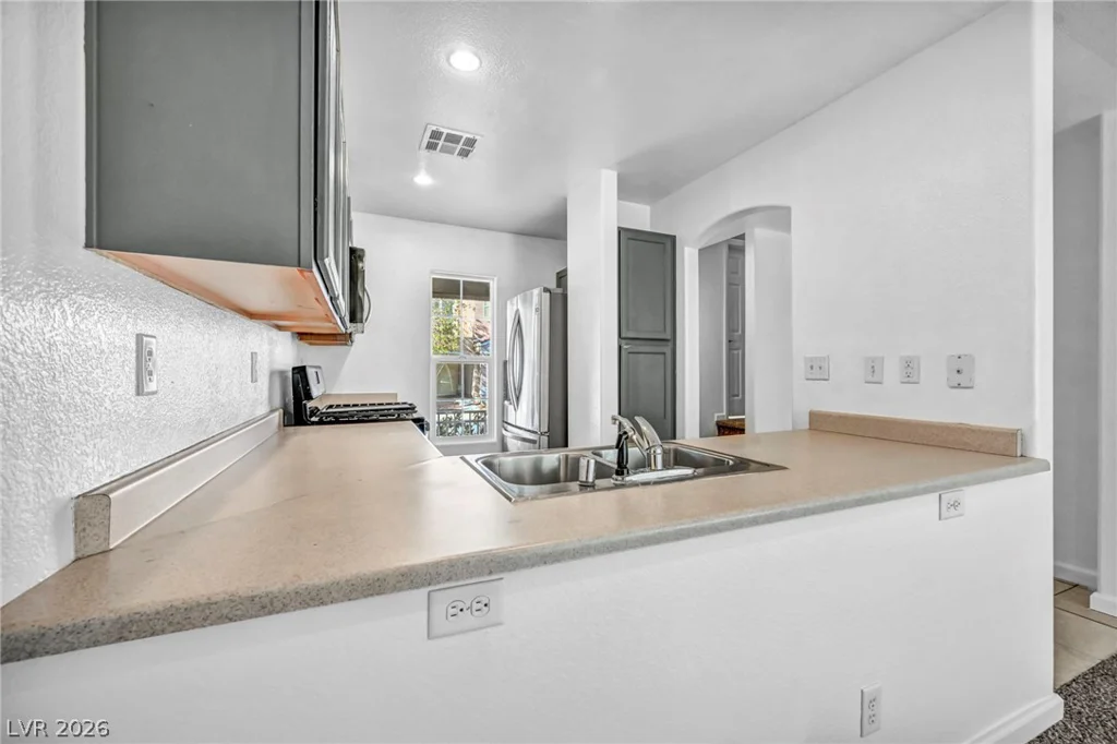 6677 Churnet Valley, Las Vegas, NV 89139