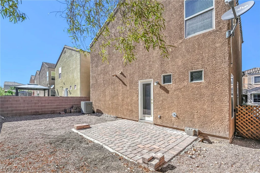 6677 Churnet Valley, Las Vegas, NV 89139