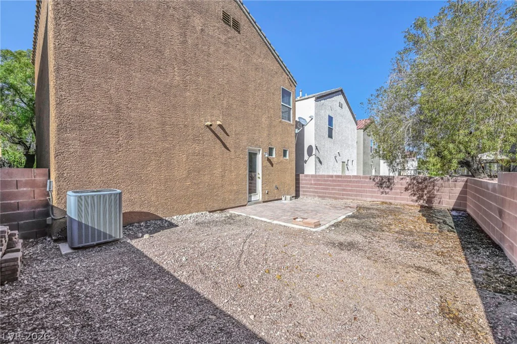 6677 Churnet Valley, Las Vegas, NV 89139