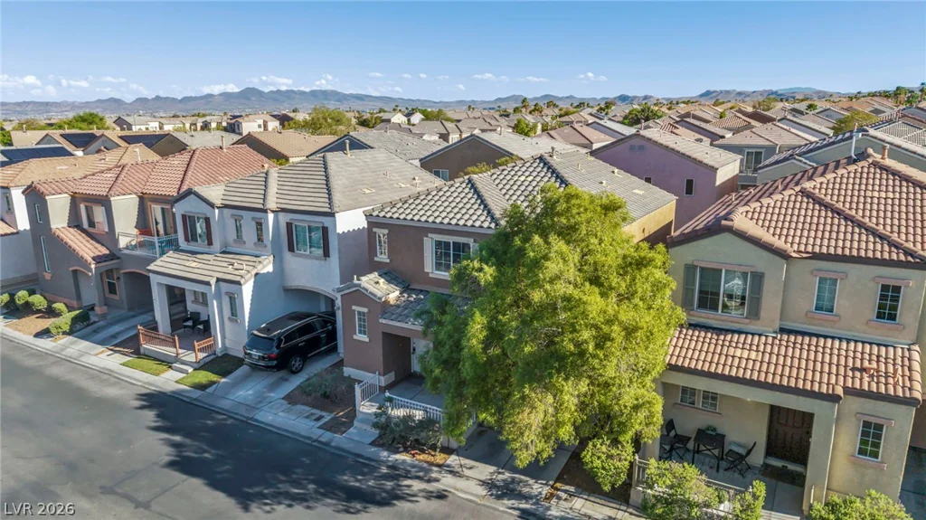 6677 Churnet Valley, Las Vegas, NV 89139