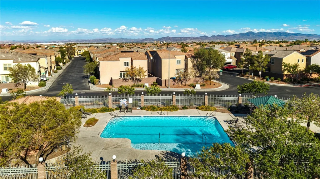6677 Churnet Valley, Las Vegas, NV 89139
