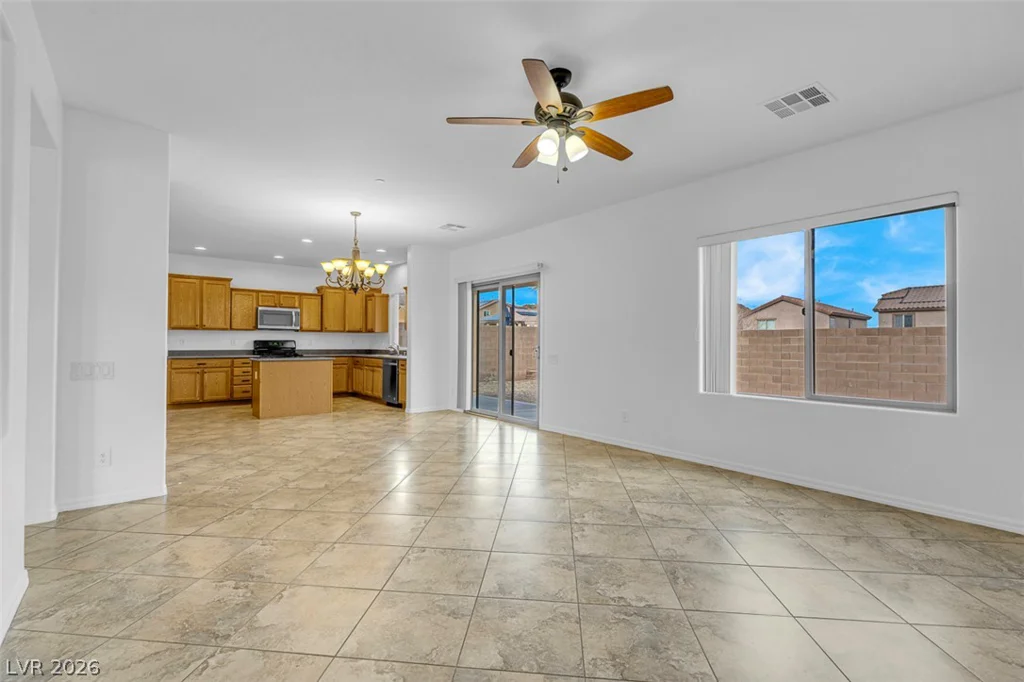 112 Newmiller, Henderson, NV 89002