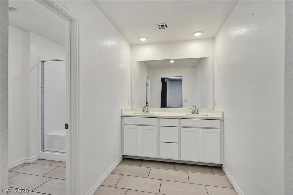 6166 Rathbone, Las Vegas, NV 89166