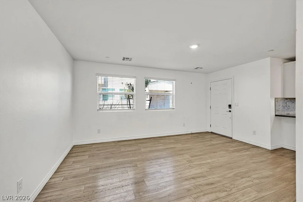 6166 Rathbone, Las Vegas, NV 89166