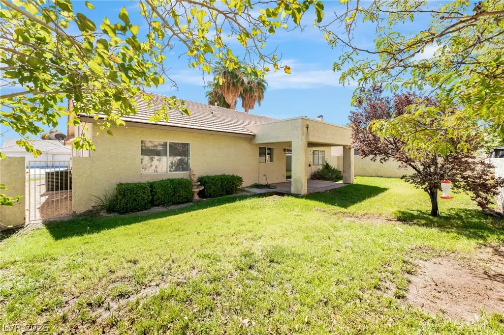 5308 Clouds Rest, Las Vegas, NV 89108