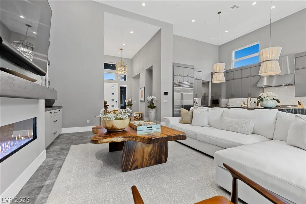 10806 White Clay, Las Vegas, NV 89135
