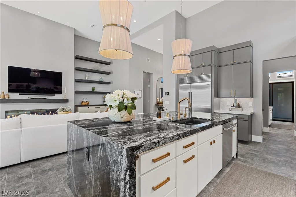 10806 White Clay, Las Vegas, NV 89135