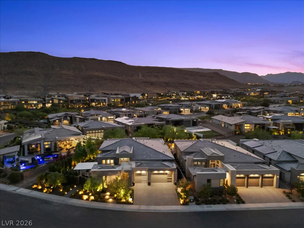 10806 White Clay, Las Vegas, NV 89135