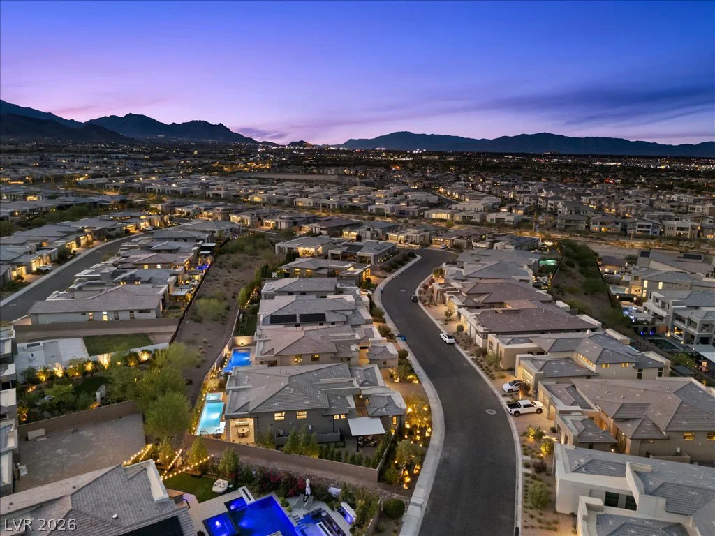 10806 White Clay, Las Vegas, NV 89135