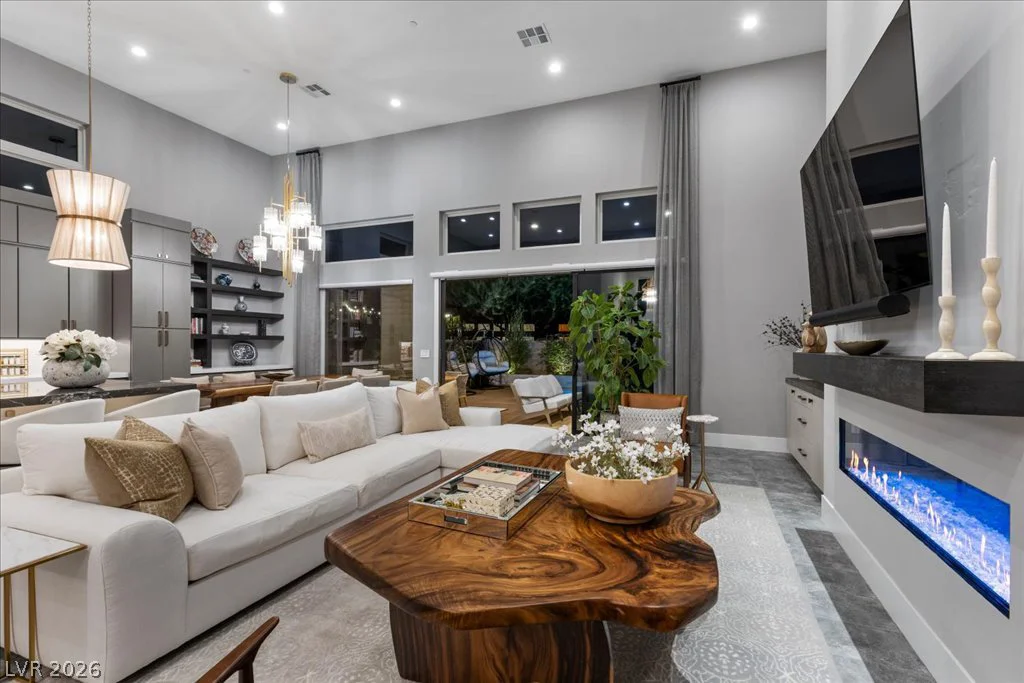 10806 White Clay, Las Vegas, NV 89135
